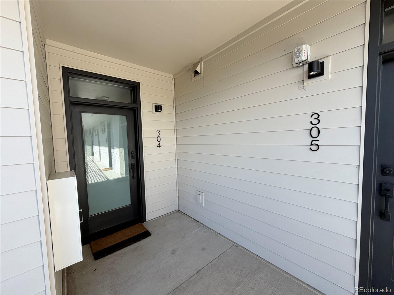 2120 N Downing Street Unit: 304