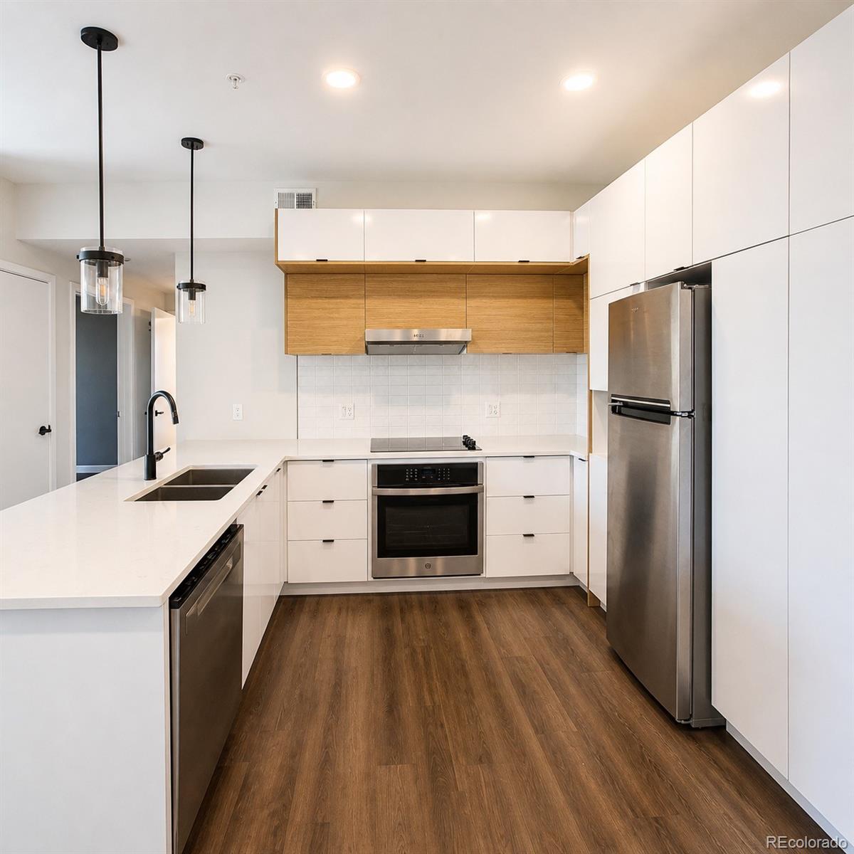 2120 N Downing Street Unit: 304
