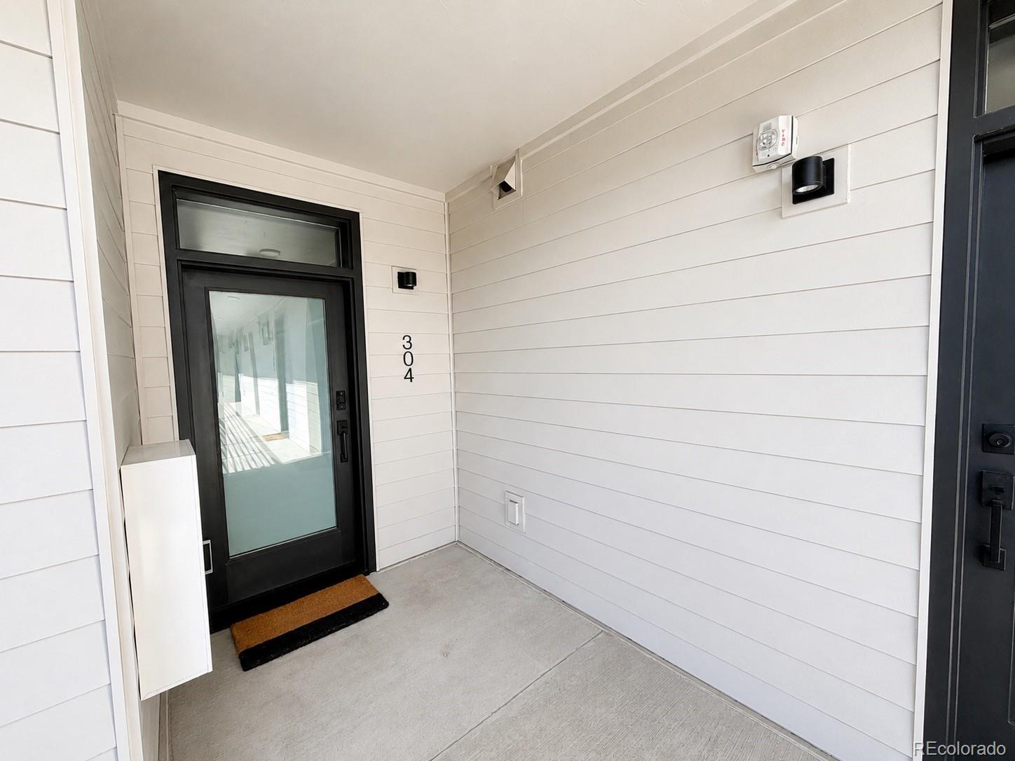 2120 N Downing Street Unit: 304