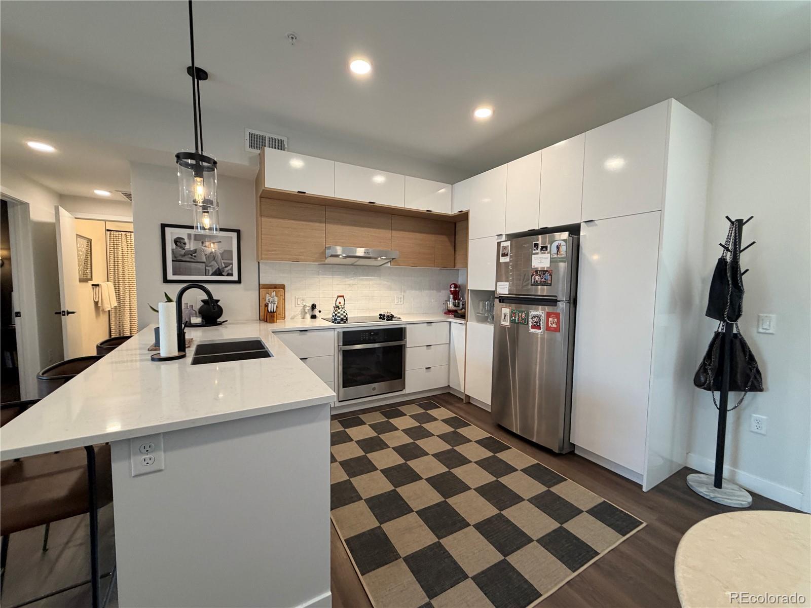 2120 N Downing Street Unit: 304