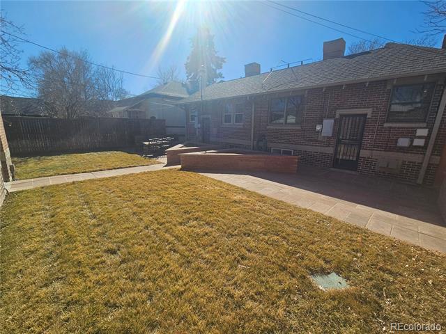 800 S Logan Street