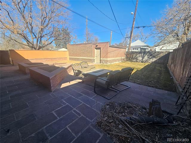 800 S Logan Street