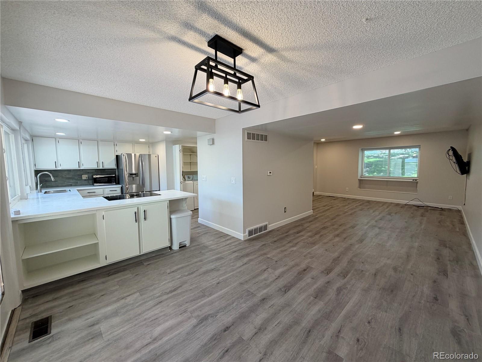 529 S Xenon Court