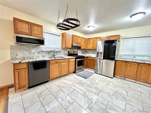 2226 S Nile Court