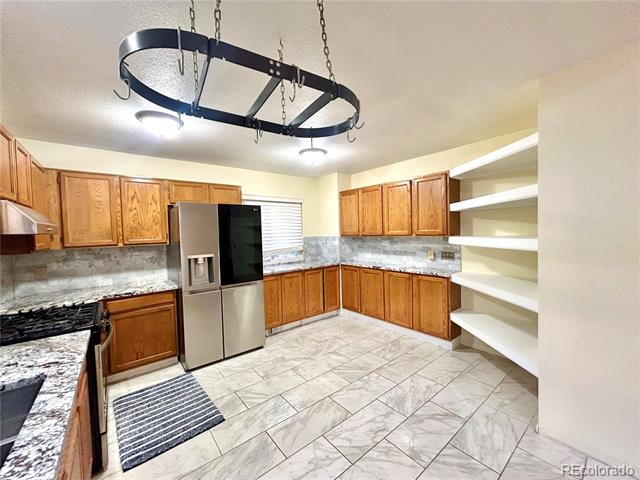 2226 S Nile Court