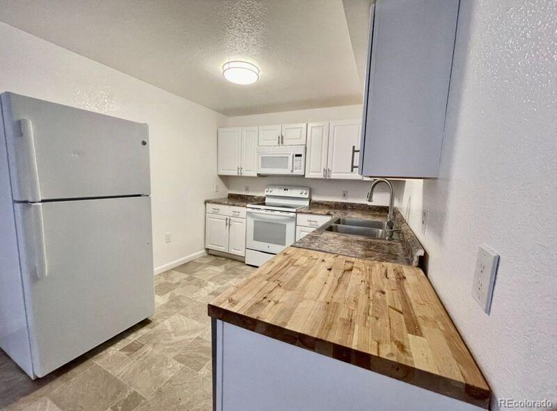 6244 S Tempe Way