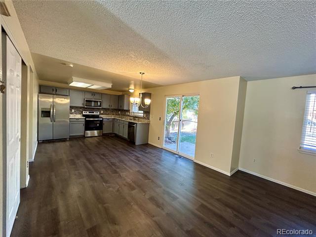 5338 S Liverpool Way