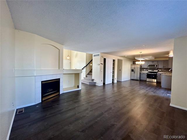 5338 S Liverpool Way