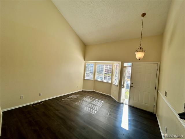 5338 S Liverpool Way