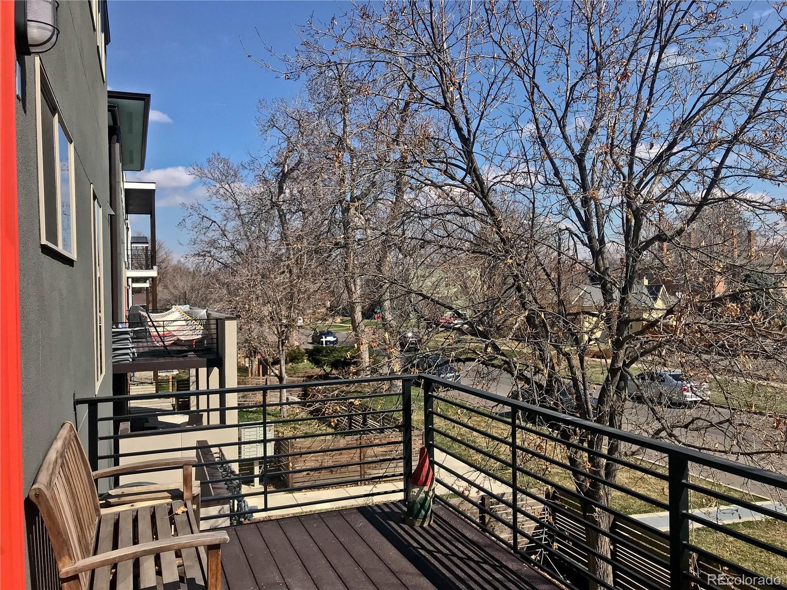 1883 Vine Street Unit: 101