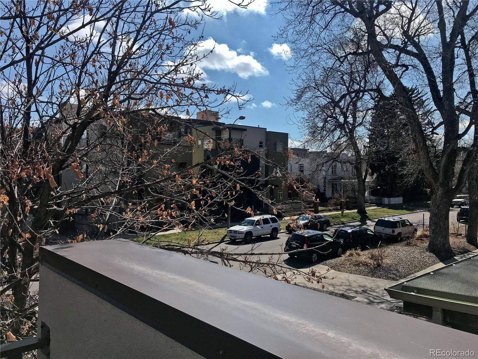 1883 Vine Street Unit: 101