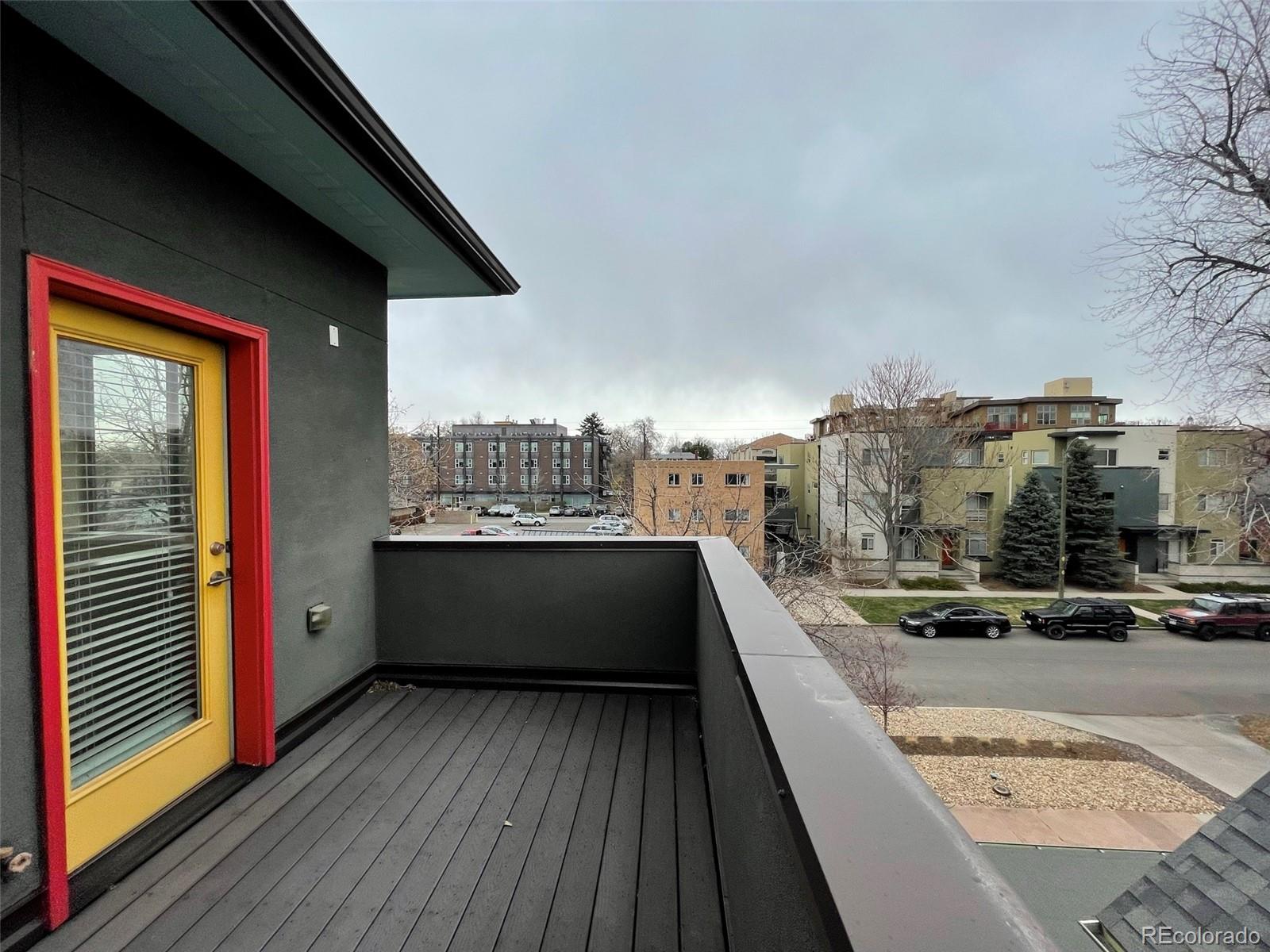 1883 Vine Street Unit: 101