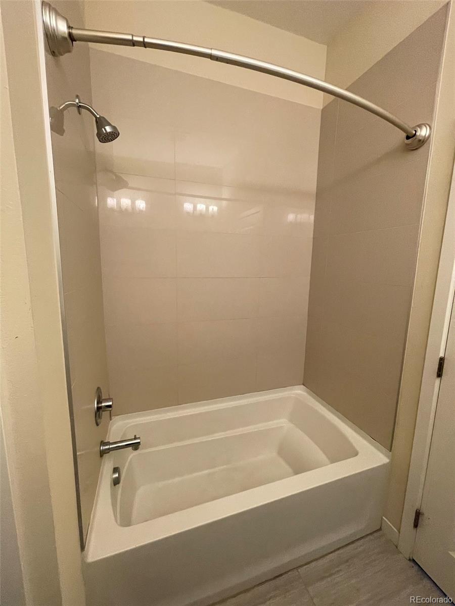 1883 Vine Street Unit: 101