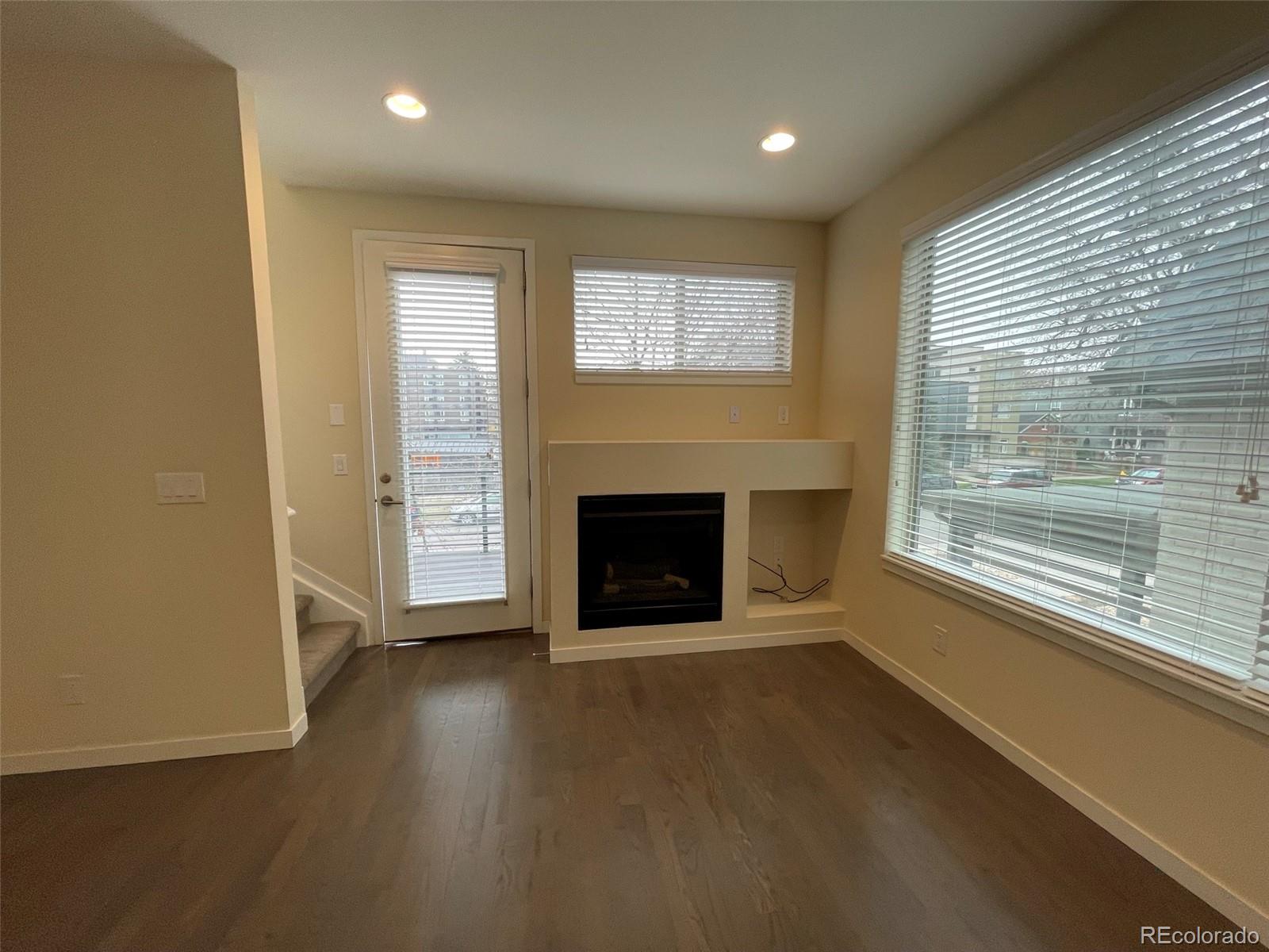 1883 Vine Street Unit: 101