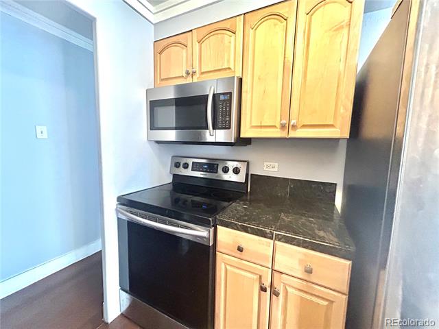 1035 Colorado Boulevard Unit: 405