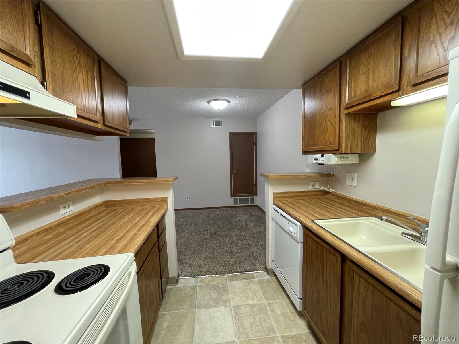 18301 E Kepner Place Unit: 105