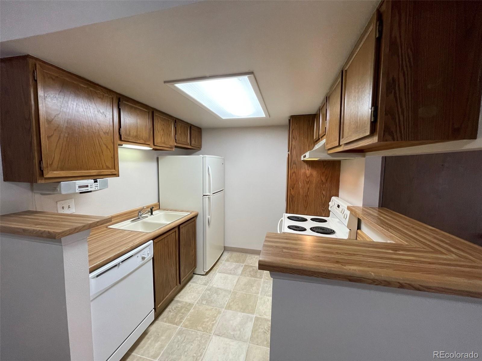 18301 E Kepner Place Unit: 105
