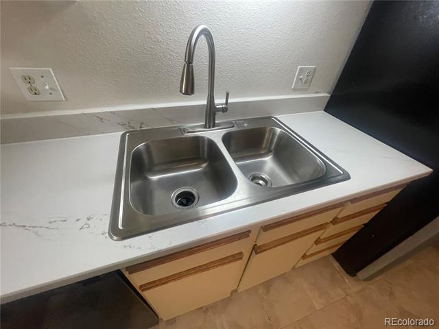 4400 S Quebec Street Unit: E205