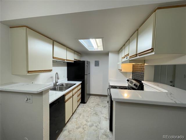 4400 S Quebec Street Unit: E205