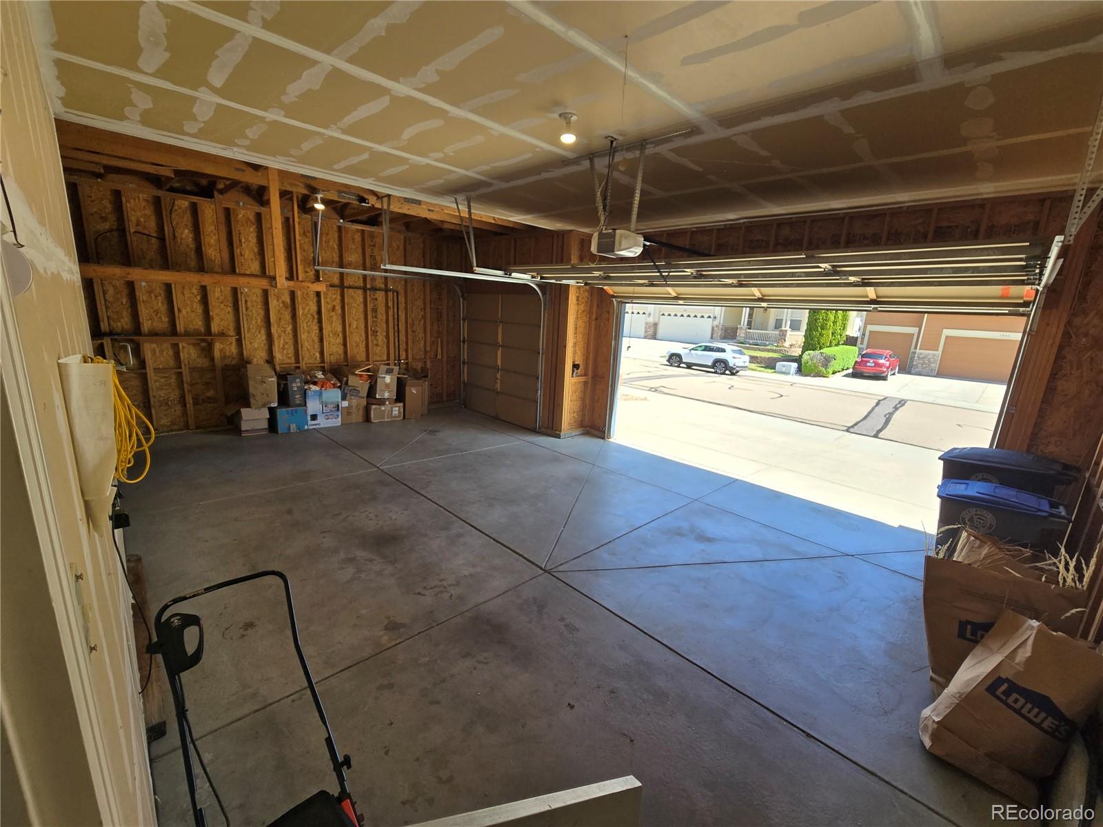 1927 Rannoch Drive