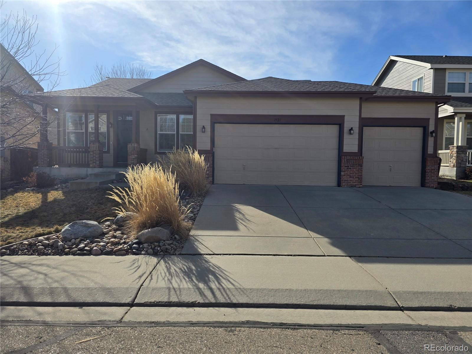 1927 Rannoch Drive