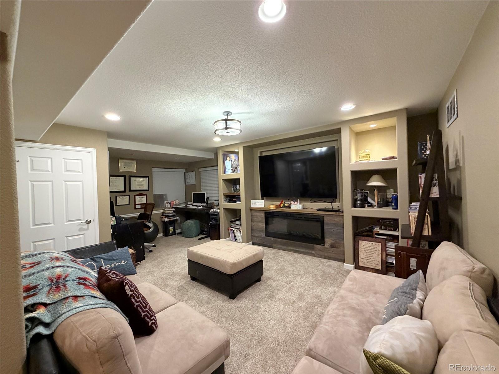 6897 S Riverwood Way