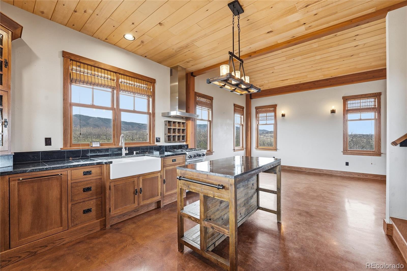 5400 Tall Horse Trail