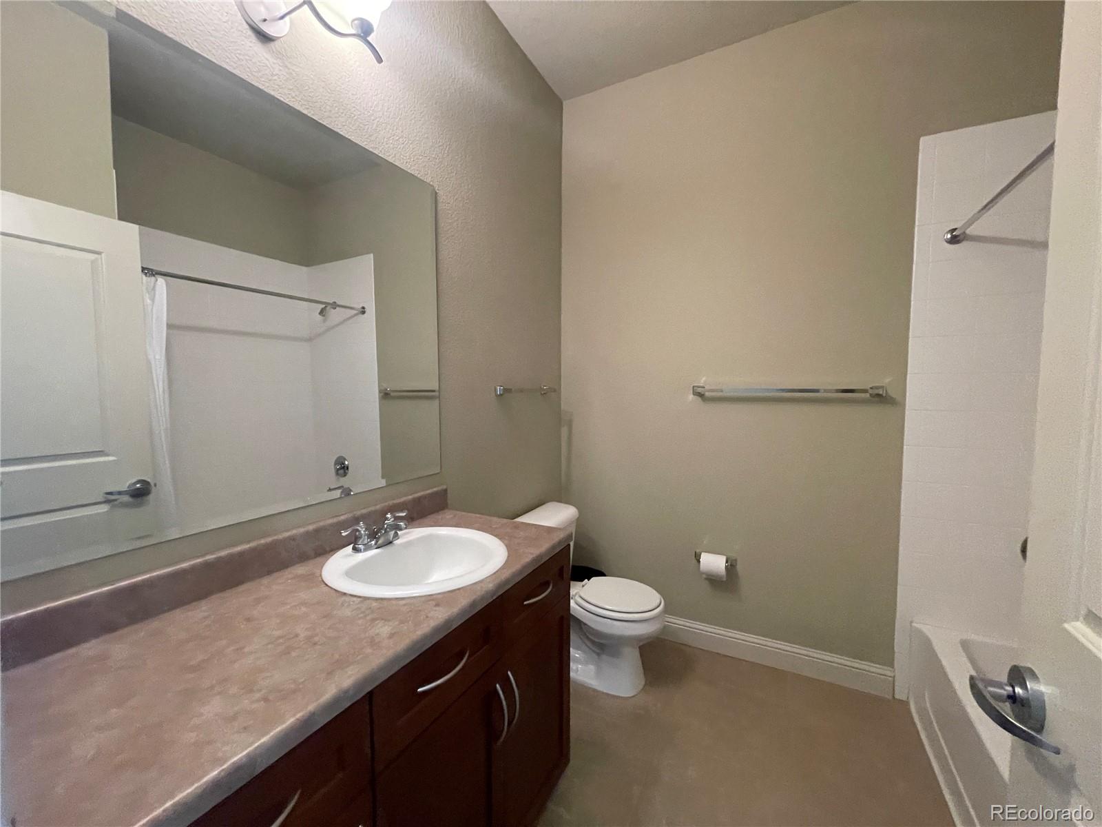 5401 S Park Terrace Avenue Unit: 202C
