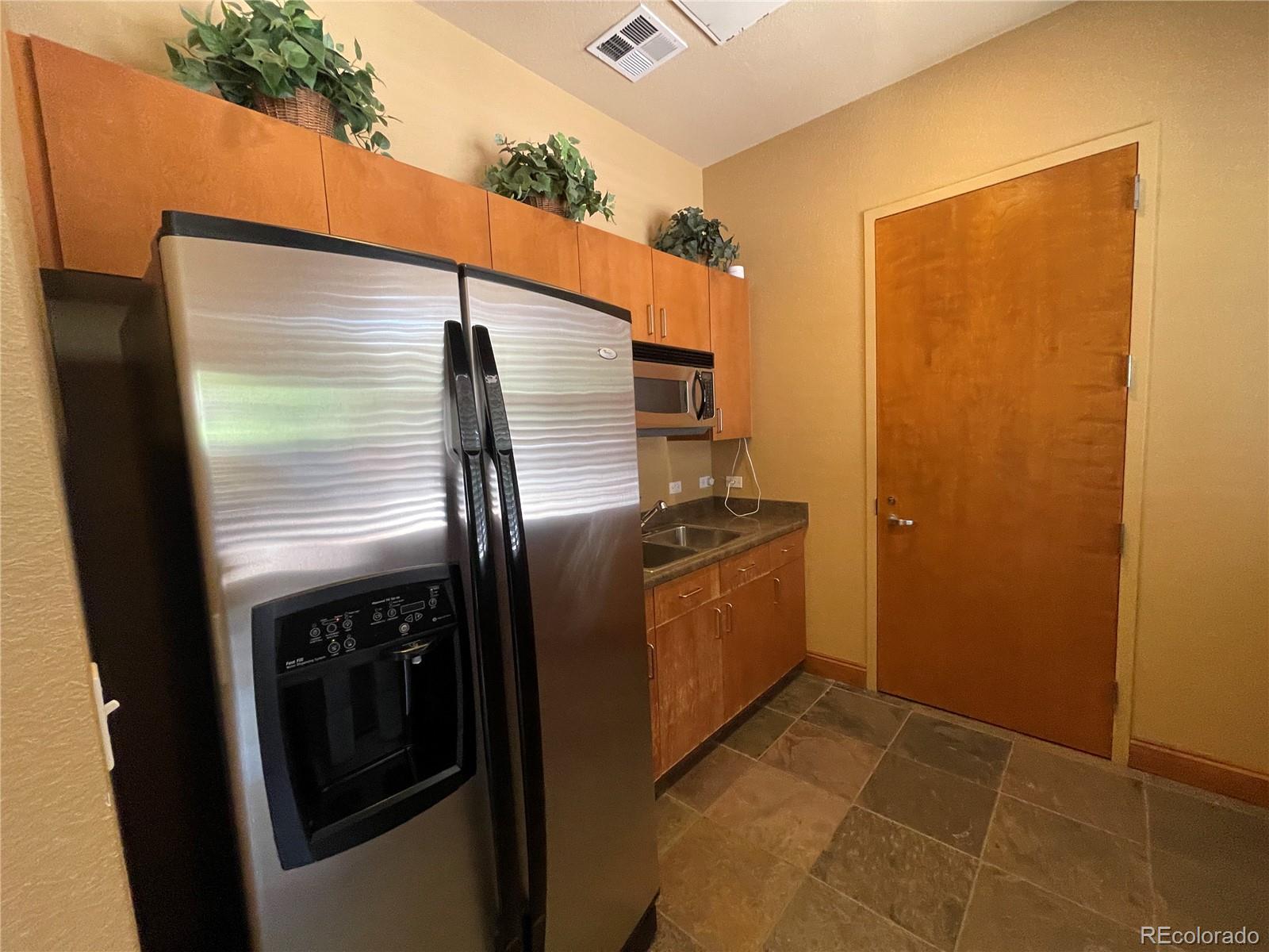 5401 S Park Terrace Avenue Unit: 202C