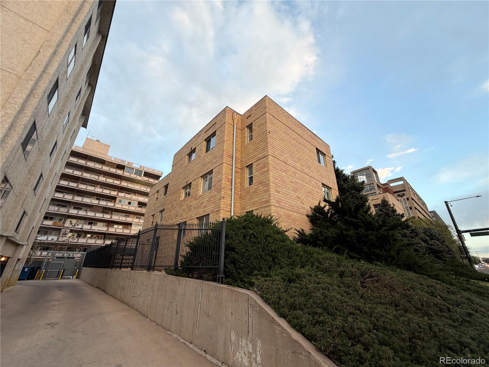 1100 Colorado Boulevard Unit: 306