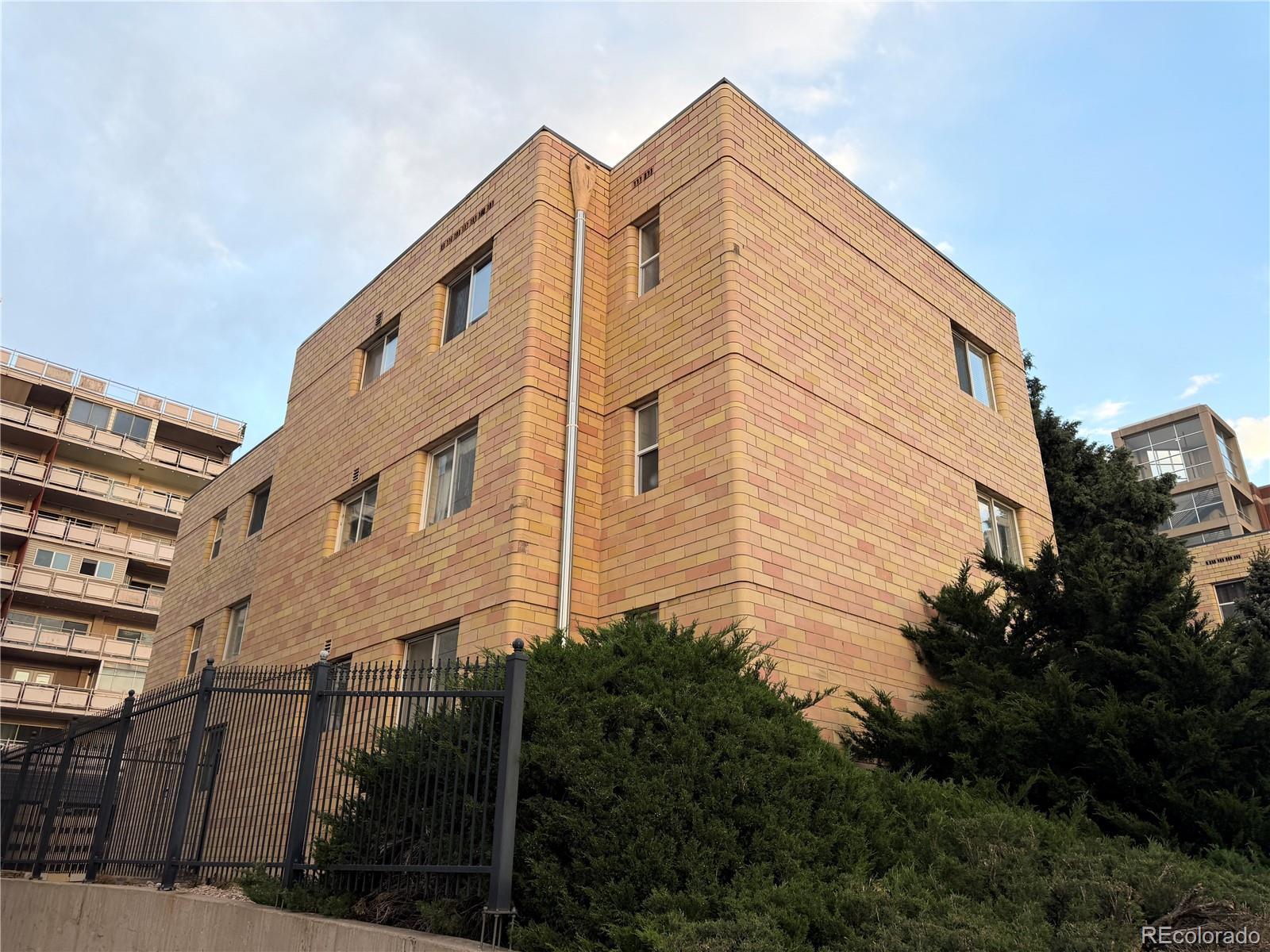 1100 Colorado Boulevard Unit: 306