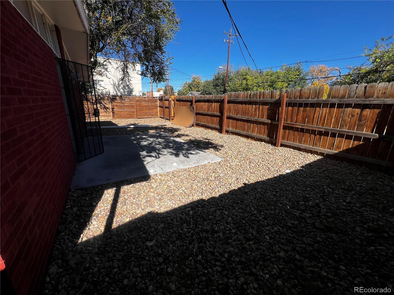 1932 Dallas Street