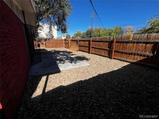 1932 Dallas Street