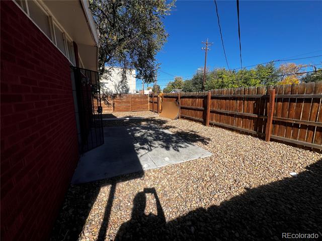 1932 Dallas Street