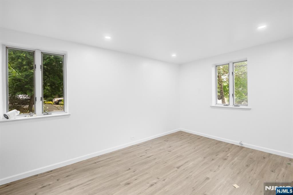 445 Paramus Road