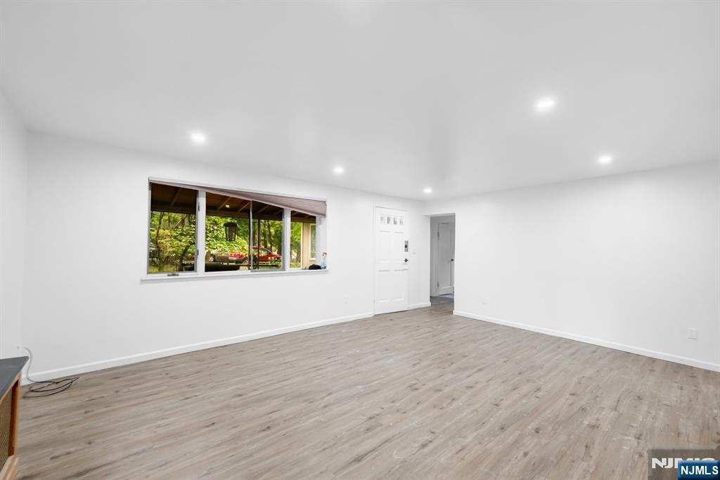 445 Paramus Road