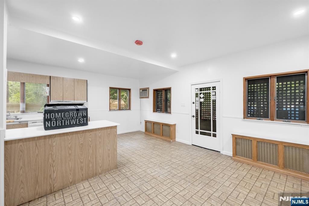 445 Paramus Road
