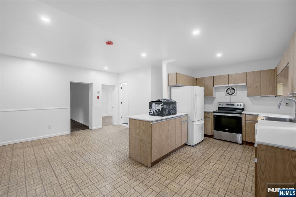 445 Paramus Road