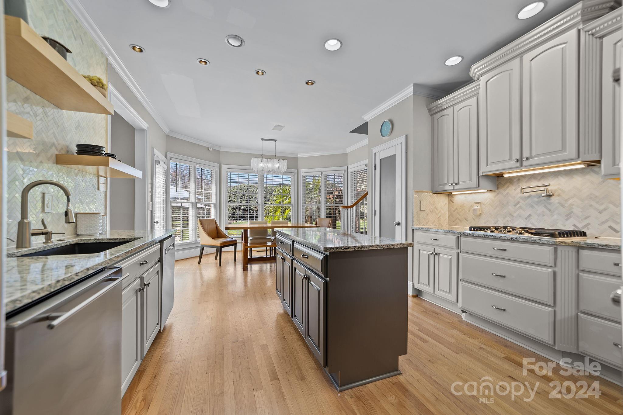 7616 Windaliere Drive