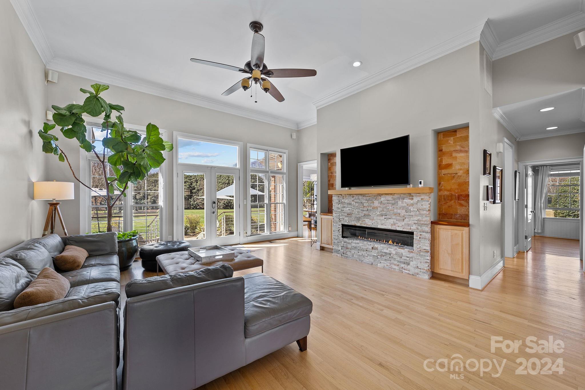 7616 Windaliere Drive