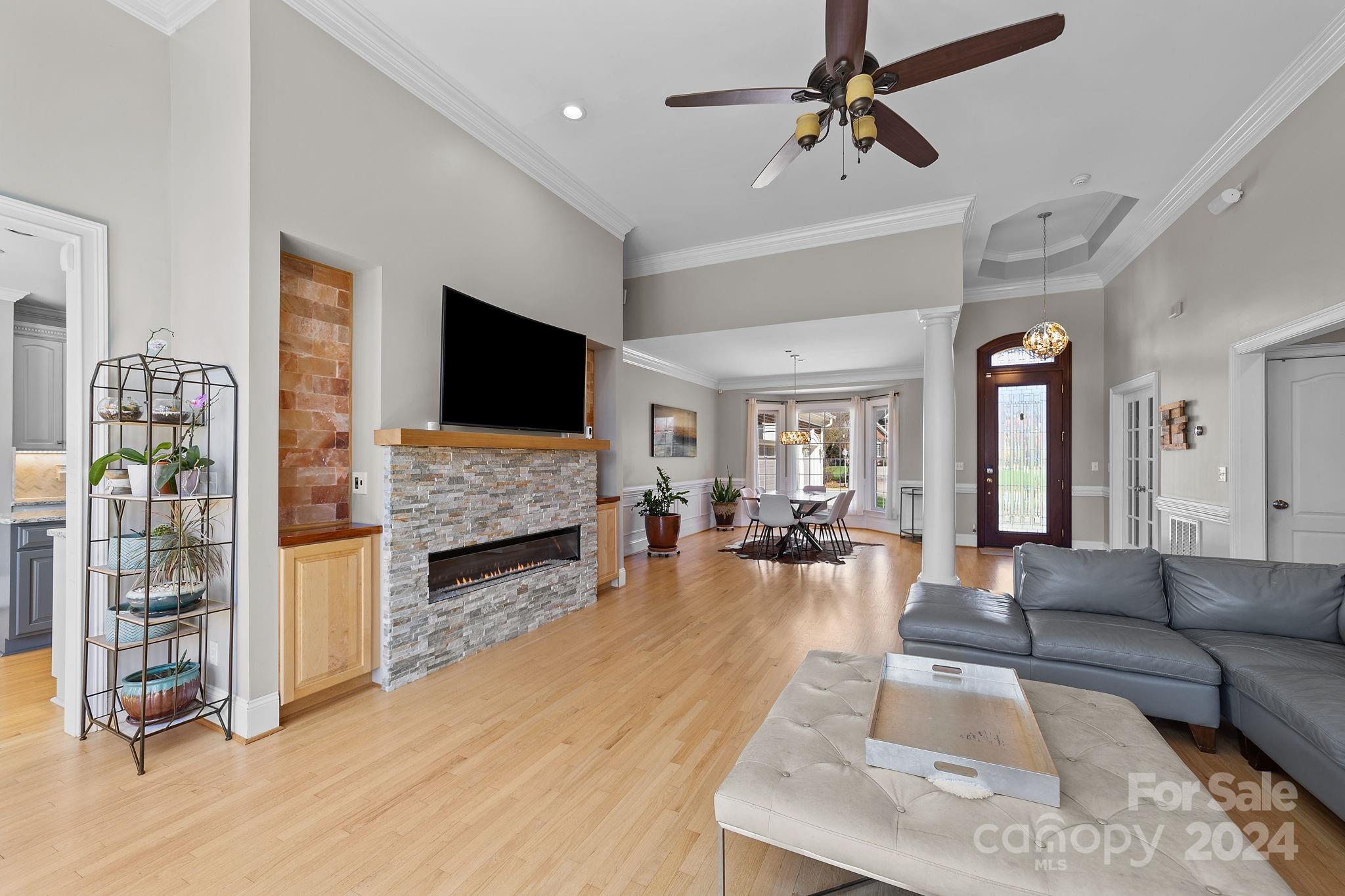 7616 Windaliere Drive