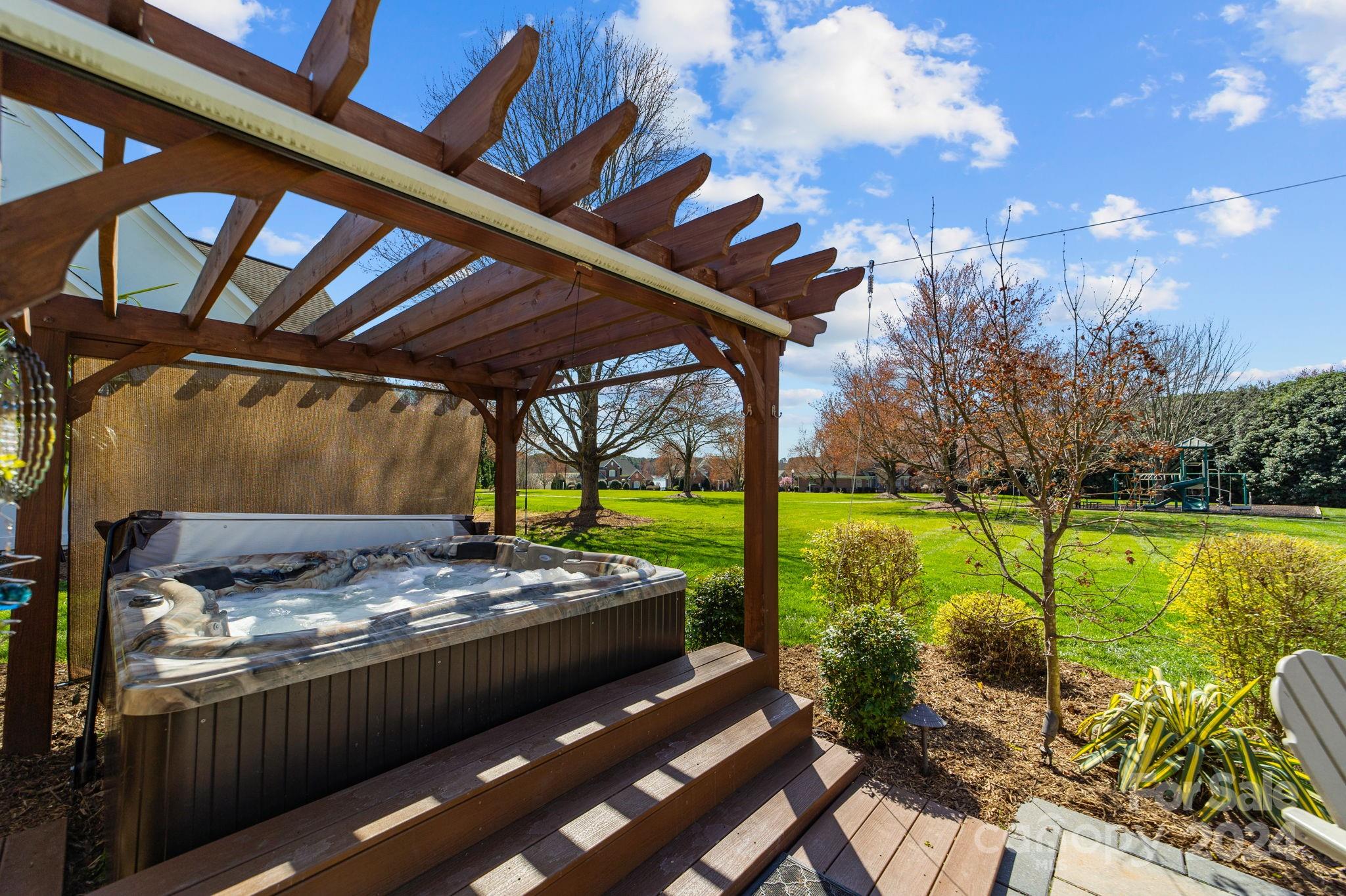 7616 Windaliere Drive