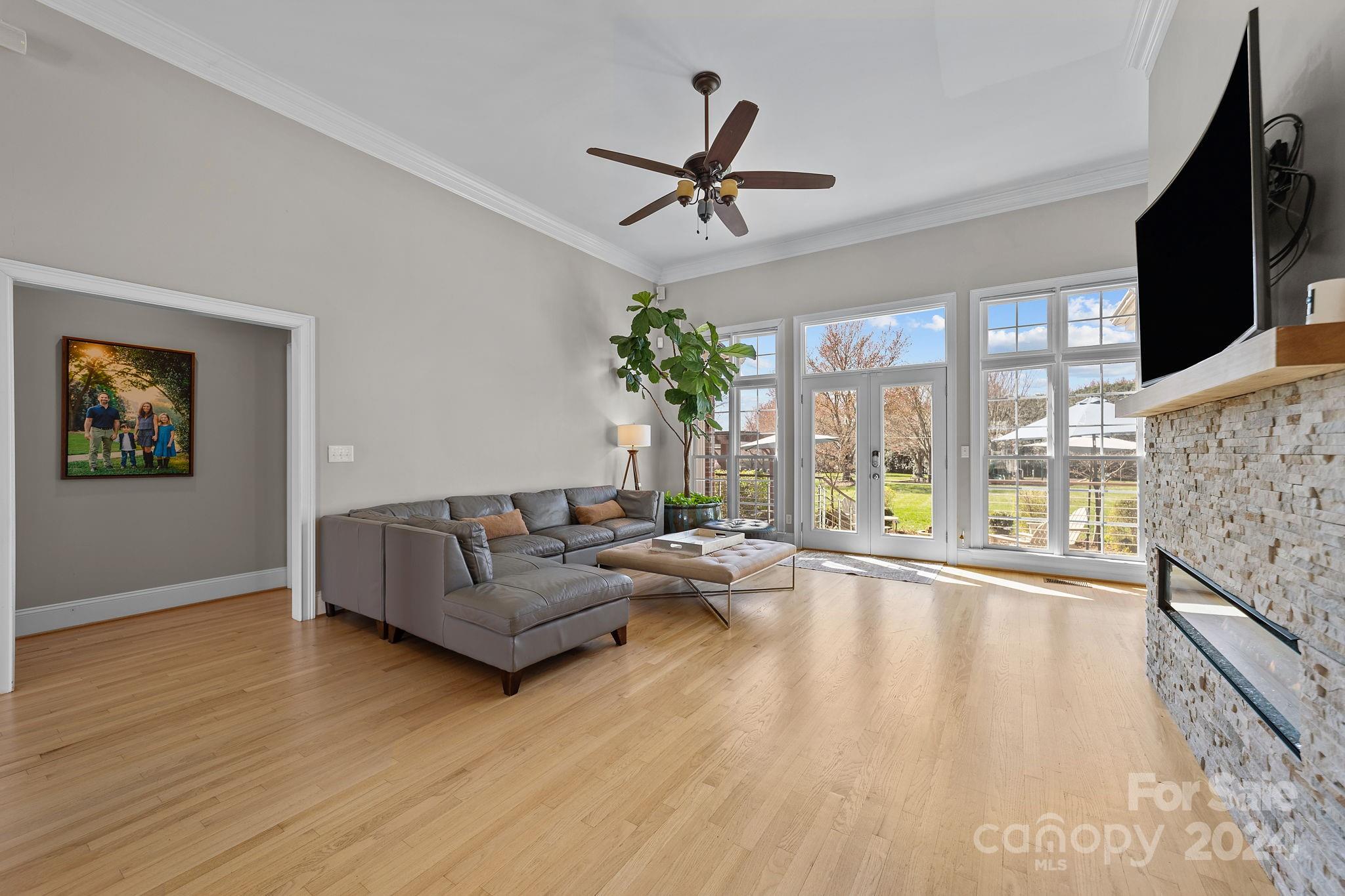 7616 Windaliere Drive