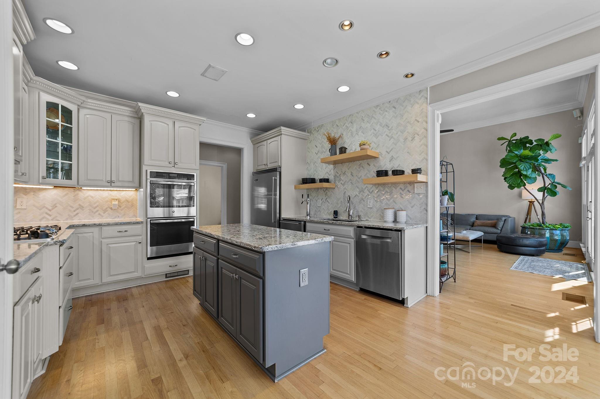 7616 Windaliere Drive