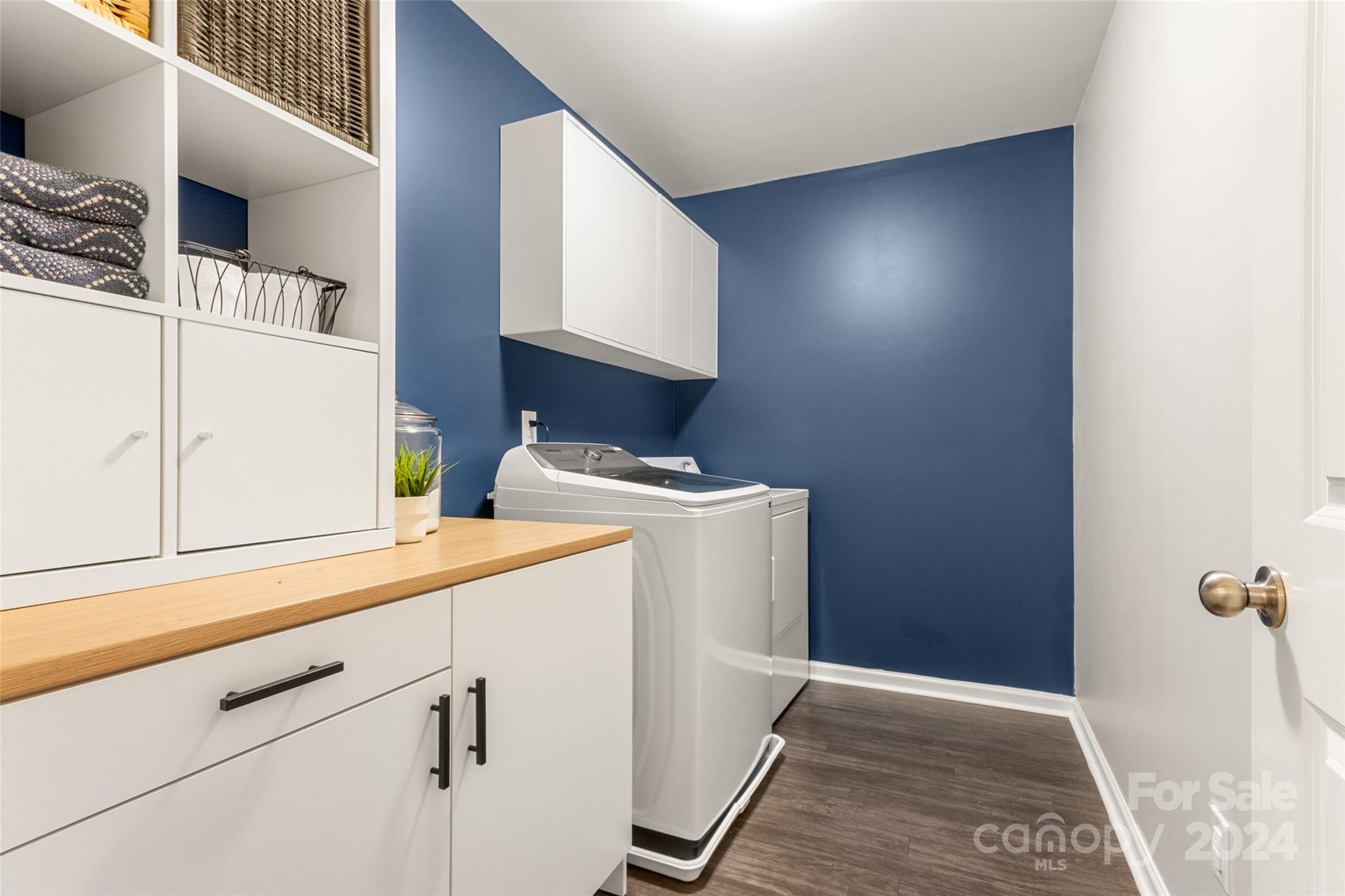 6019 Halliwell Street