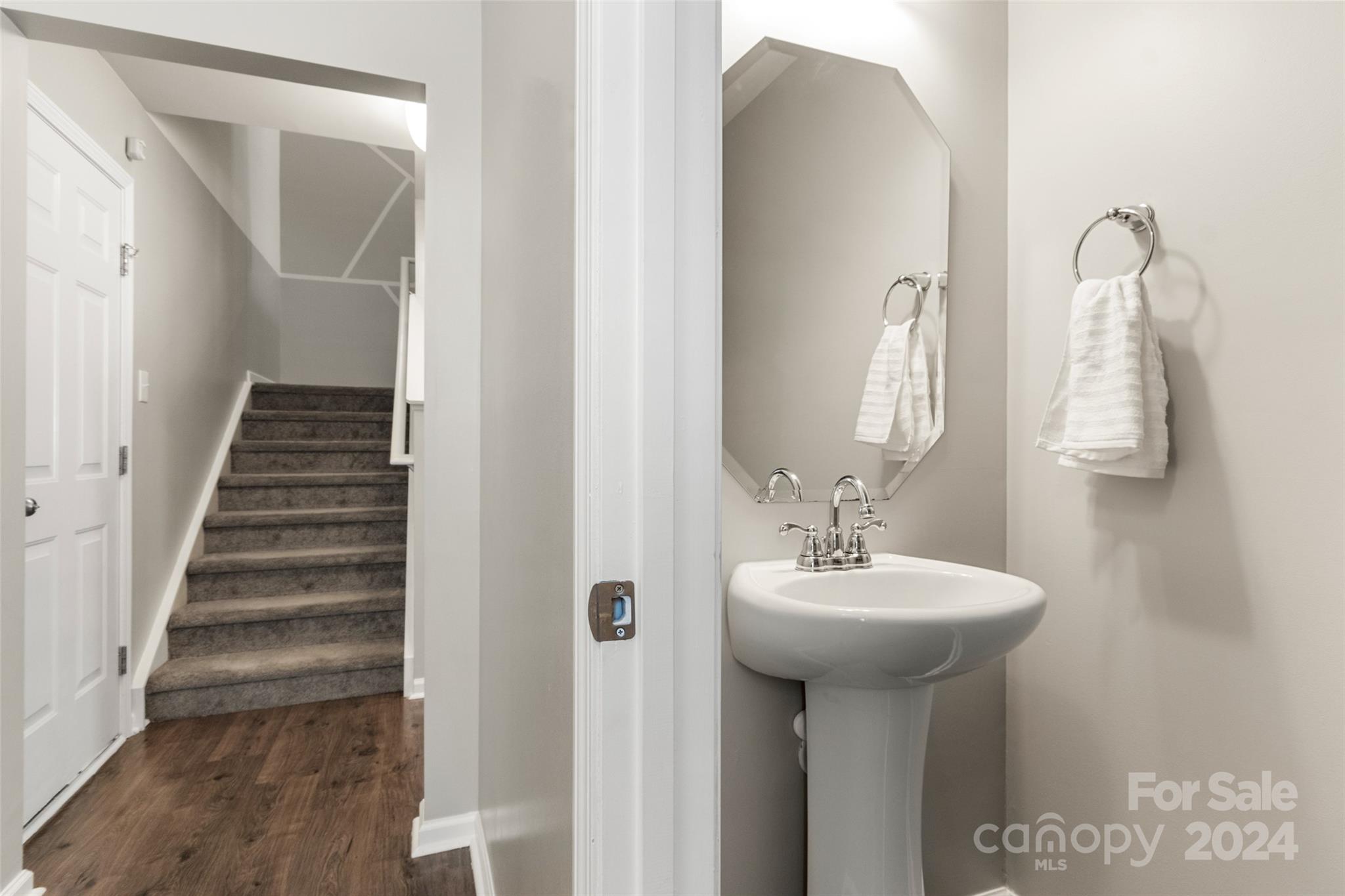 6019 Halliwell Street