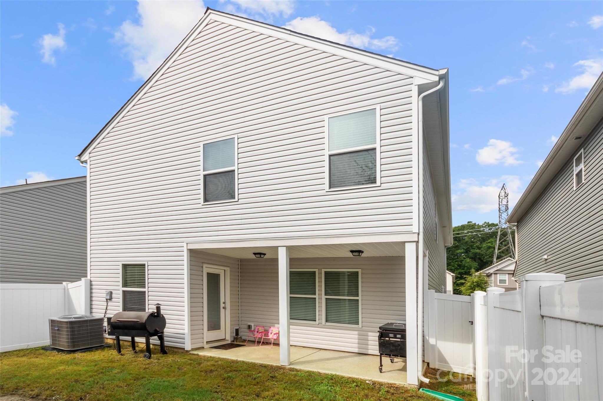 6019 Halliwell Street