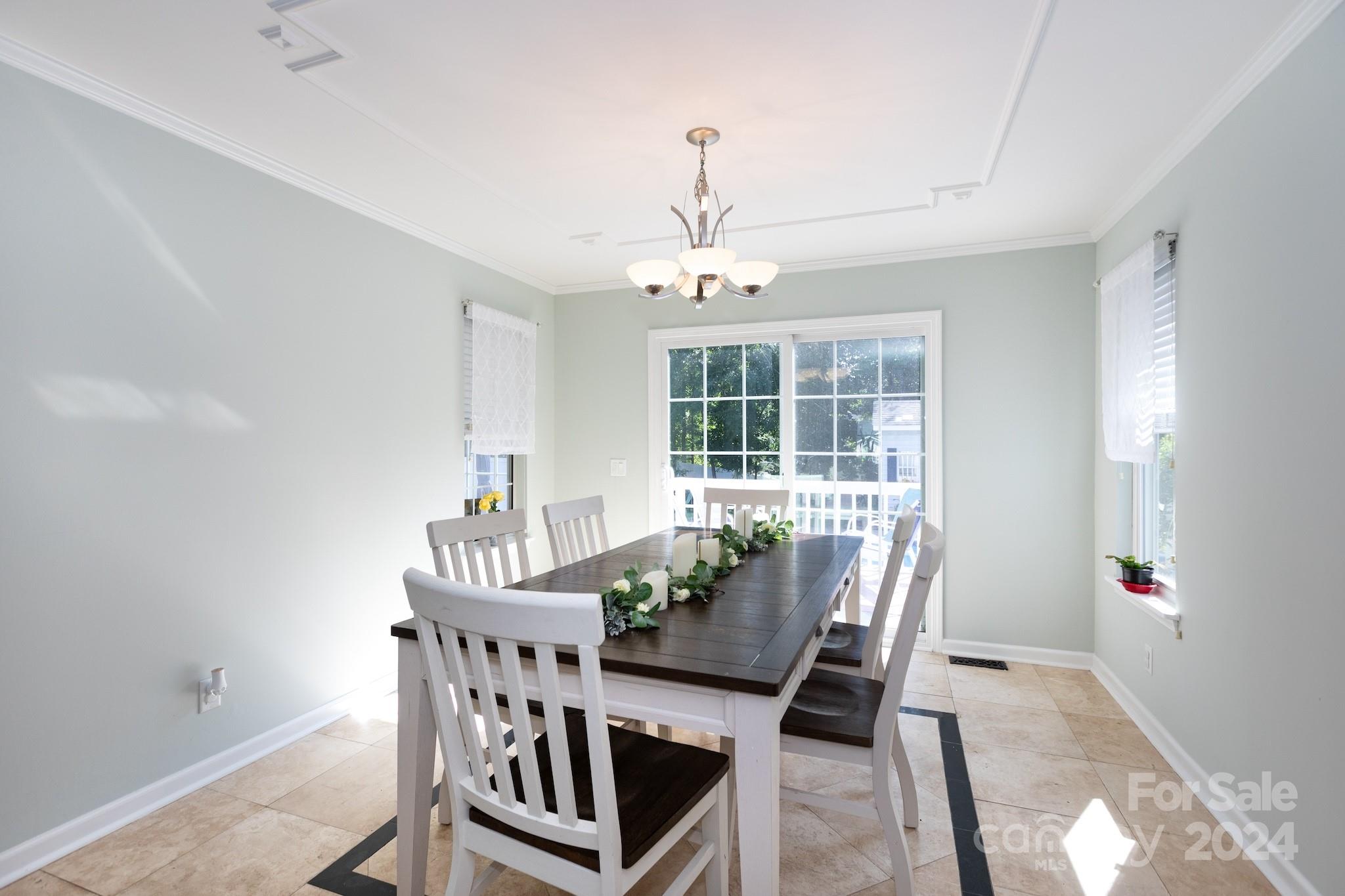 1376 Mistletoe Ridge Place NW