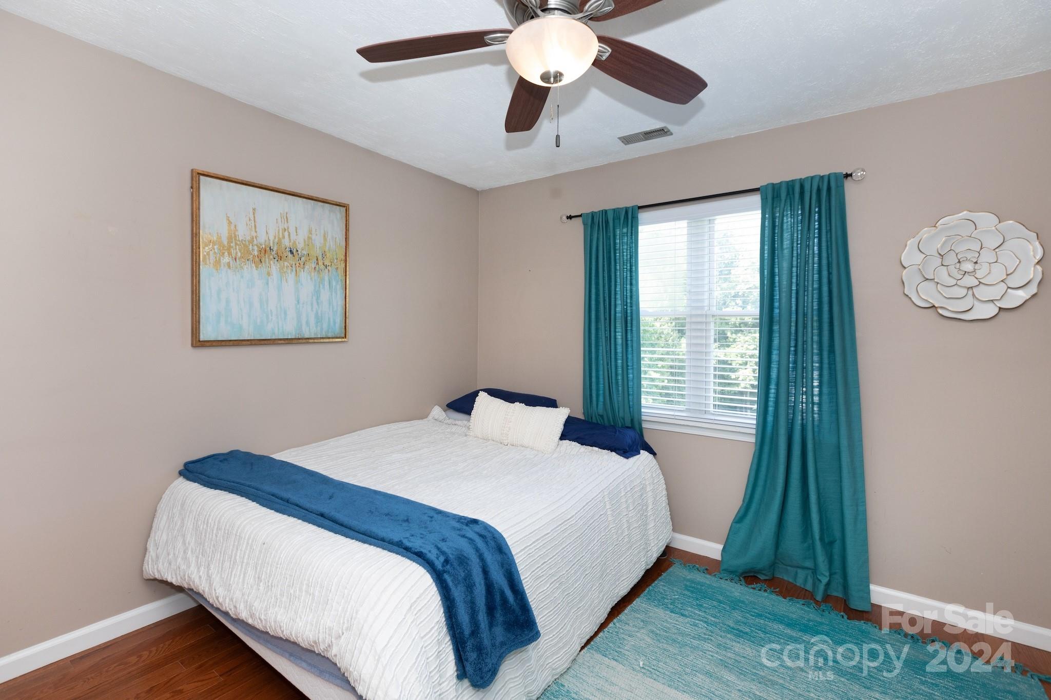 1376 Mistletoe Ridge Place NW