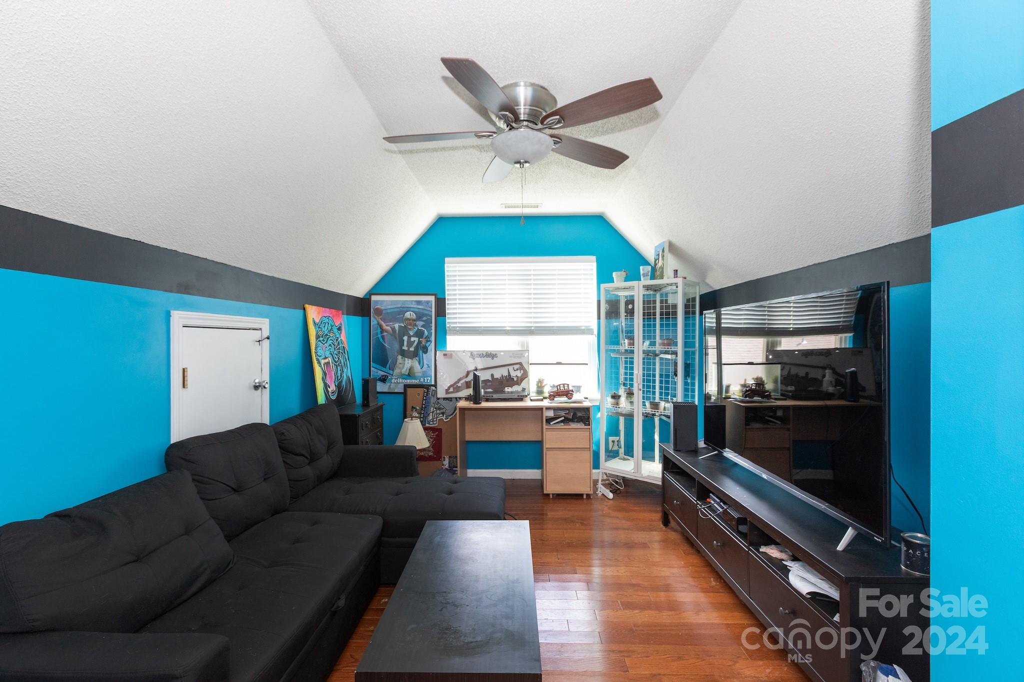 1376 Mistletoe Ridge Place NW